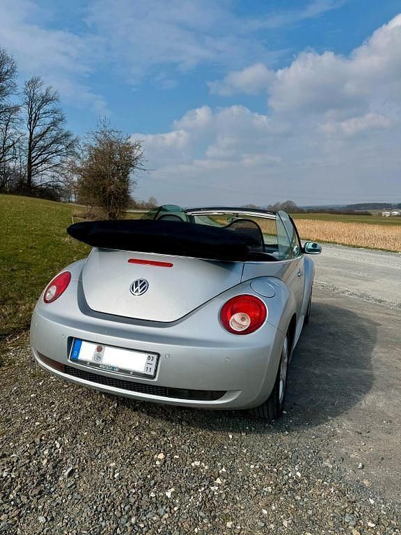 Gebraucht VW New Beetle Freestyle 105 PS (77 kW) 2010 Silber Kleinwagen