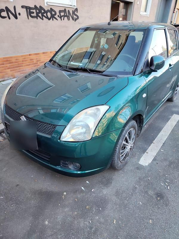 Gebraucht Suzuki Swift Club 92 PS (67 kW) 2005 Grün Kleinwagen