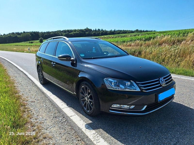 Schwarz Gebraucht 2014 VW Passat Edition Kombi | 7.000 € (Guter Preis) - Bild 1/4