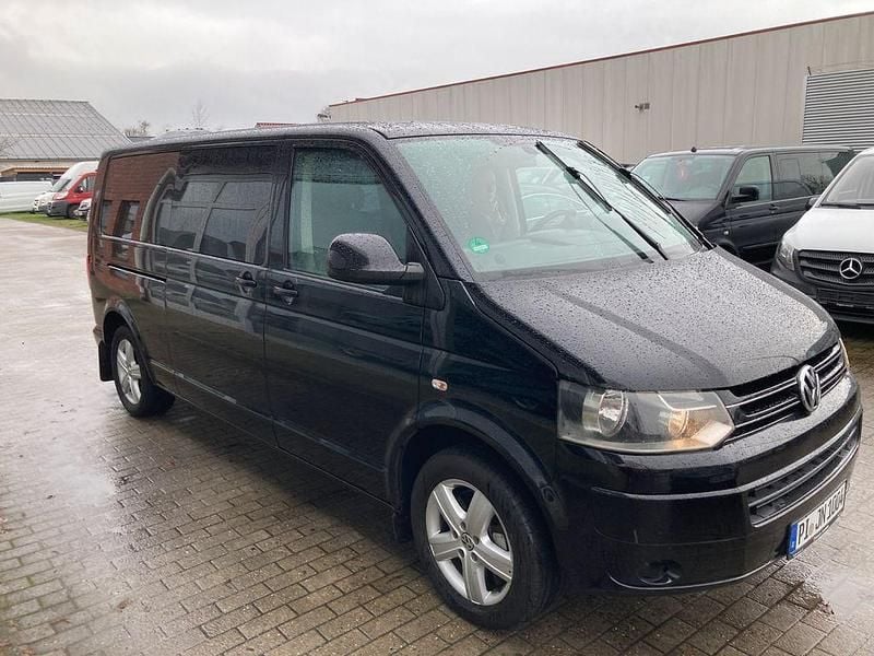 Gebraucht VW Multivan 179 PS (131 kW) 2011 Schwarz Van