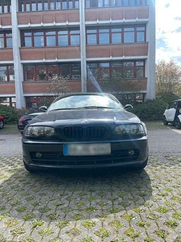Gebraucht BMW 318 143 PS (105 kW) 2002 Blau Cabrio