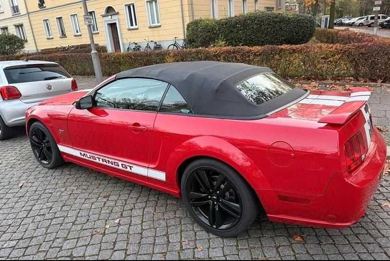 Gebraucht Ford Mustang GT 305 PS (224 kW) 2006 Rot Cabrio