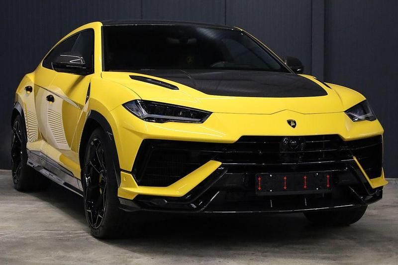 Neu Lamborghini Urus 666 PS (489 kW) 2026 Gelb SUV