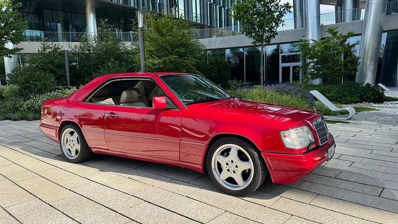 Gebraucht Mercedes E320 220 PS (161 kW) 1994 Rot