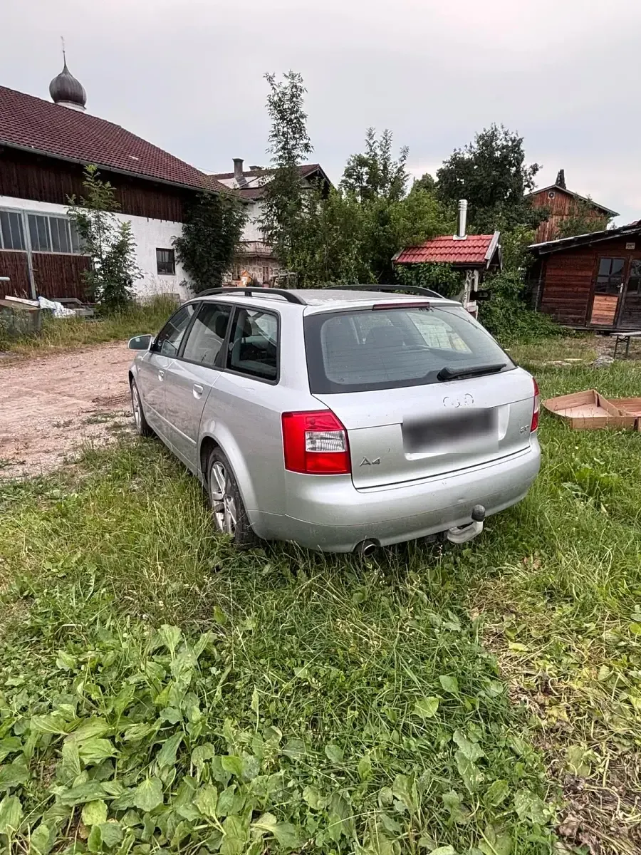 Gebraucht Audi A4 135 PS (99 kW) 2004 Silber Kombi
