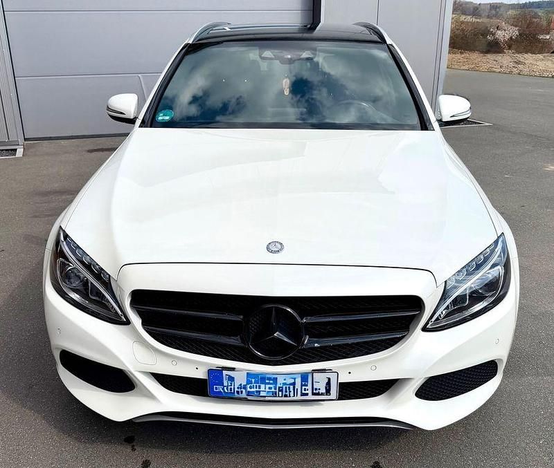 Gebraucht Mercedes C250 204 PS (150 kW) 2017 Weiß Limousine