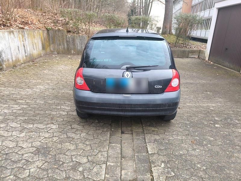 Gebraucht Renault Clio II 75 PS (55 kW) 2003 Schwarz Limousine