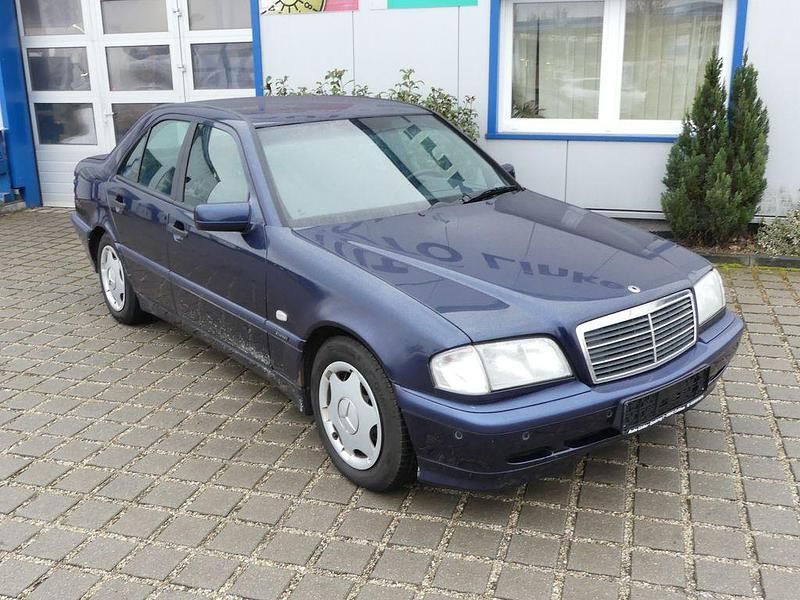 Gebraucht Mercedes C180 122 PS (89 kW) 1999 Blau Limousine