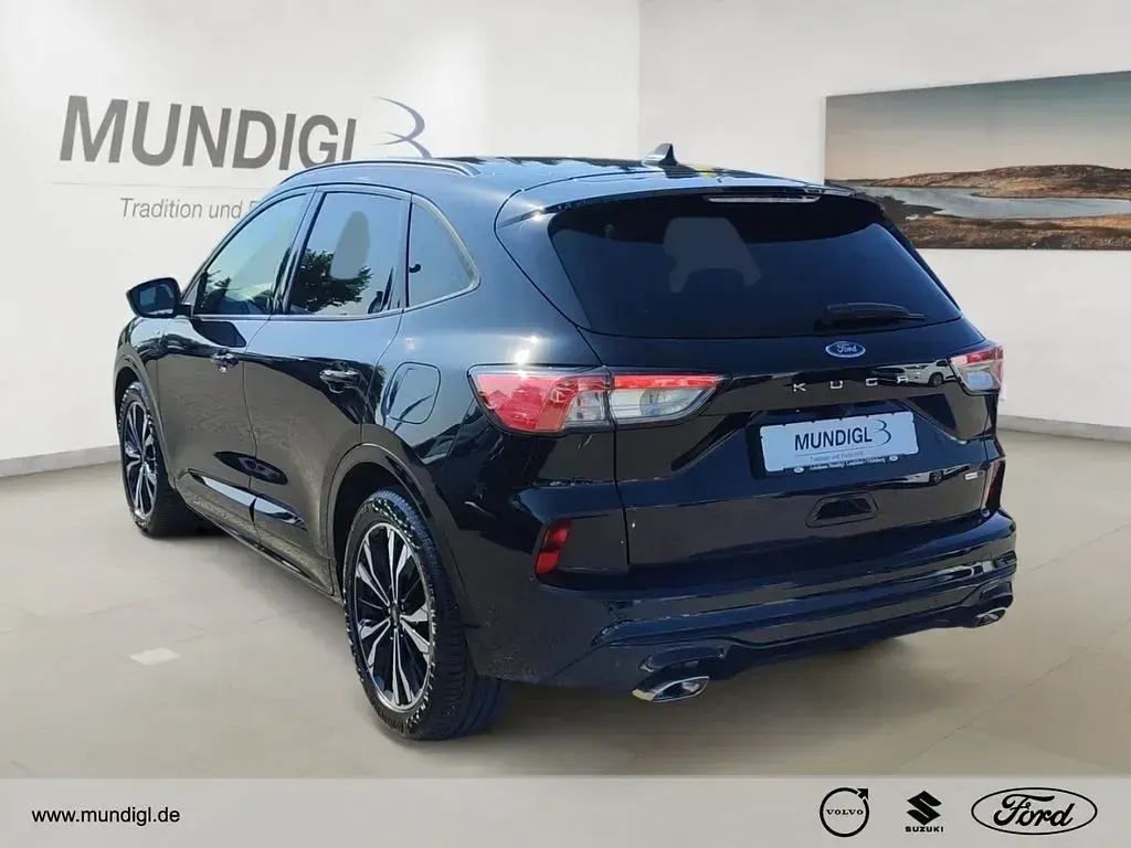 Gebraucht Ford Kuga ST-Line 150 PS (110 kW) 2022 Schwarz SUV