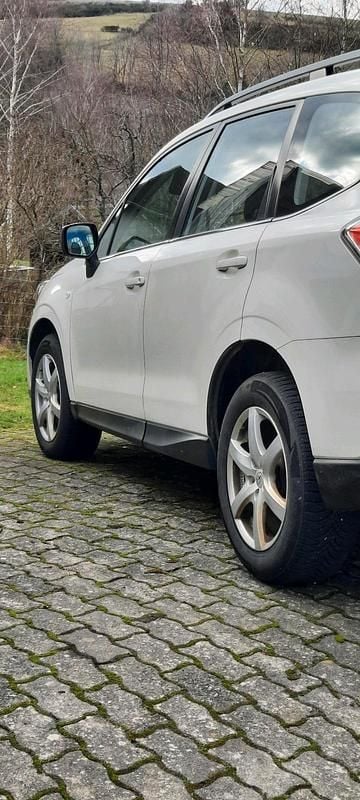 Gebraucht Subaru Forester 140 PS (102 kW) 2017 Weiß SUV