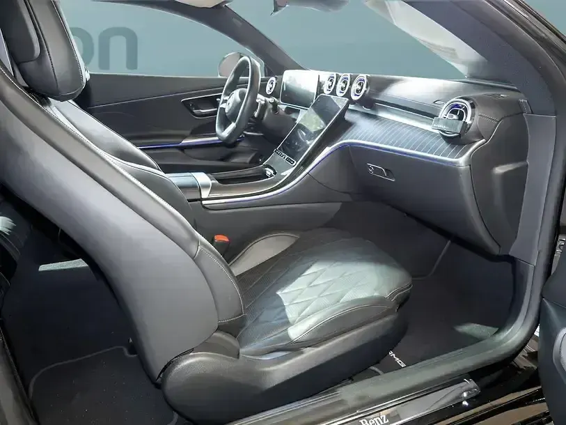 Gebraucht Mercedes CLE450 381 PS (280 kW) 2024 Schwarz Coupé