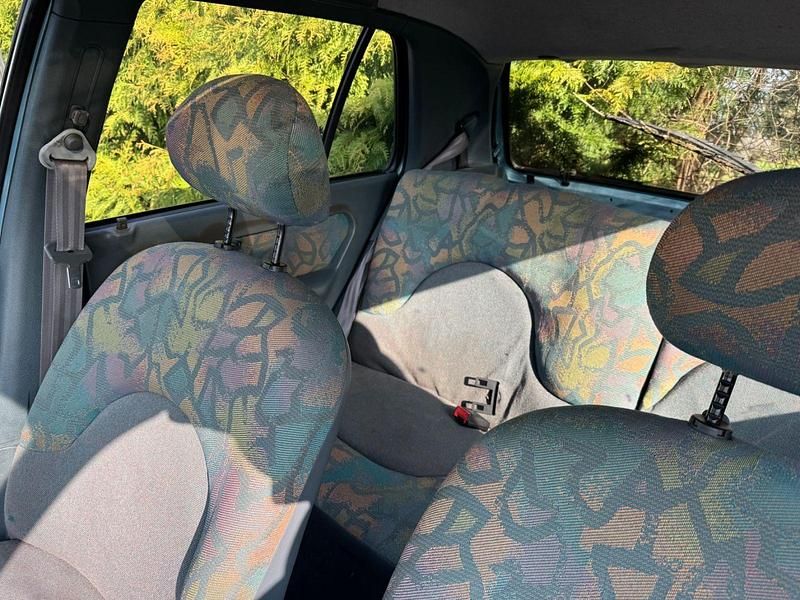 Gebraucht Renault Clio II 54 PS (39 kW) 2004 Grün Kleinwagen