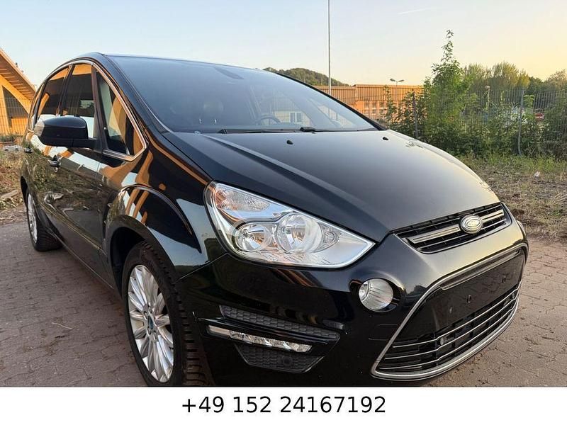 Gebraucht Ford S-MAX Titanium 163 PS (119 kW) 2012 Schwarz Van / Kleinbus