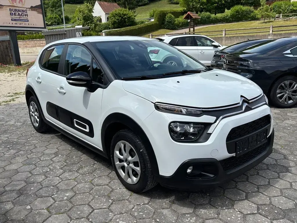 Gebraucht Citroën C3 Feel 102 PS (75 kW) 2022 Weiß Kleinwagen