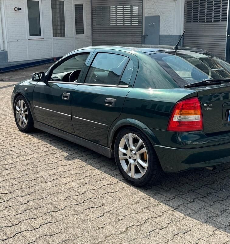Grün Gebraucht 2000 Opel Astra Kleinwagen | 1.400 € (Fairer Preis) - Bild 1/4