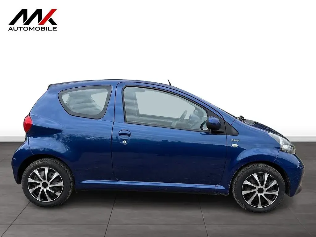 Gebraucht Toyota Aygo 68 PS (50 kW) 2007 Blau Kleinwagen