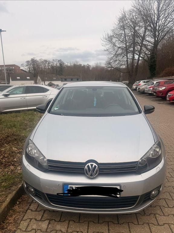 Gebraucht VW Golf VI 105 PS (77 kW) 2011 Schwarz Kleinwagen