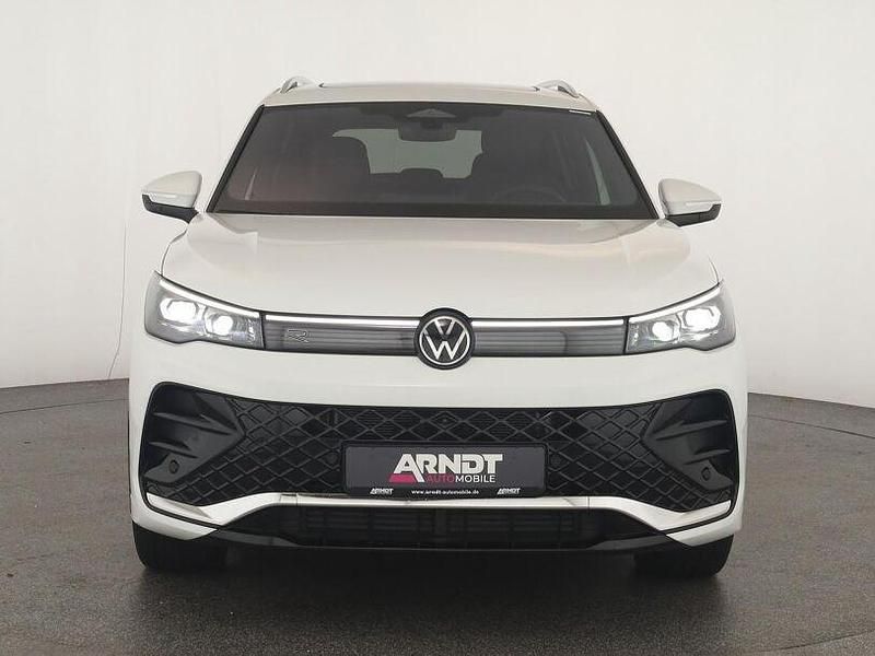 Gebraucht VW Tiguan R-line 193 PS (141 kW) 2025 Pure white SUV