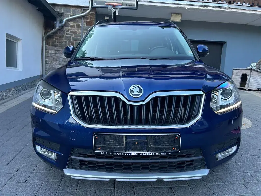 Gebraucht Skoda Yeti Drive 110 PS (80 kW) 2017 Blau SUV