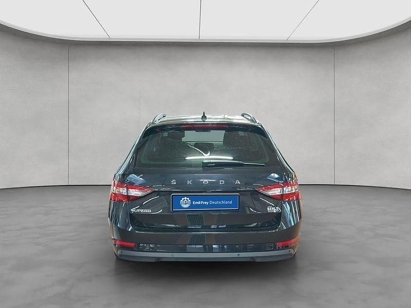 Gebraucht Skoda Superb Ambition 150 PS (110 kW) 2023 Schwarz Kombi