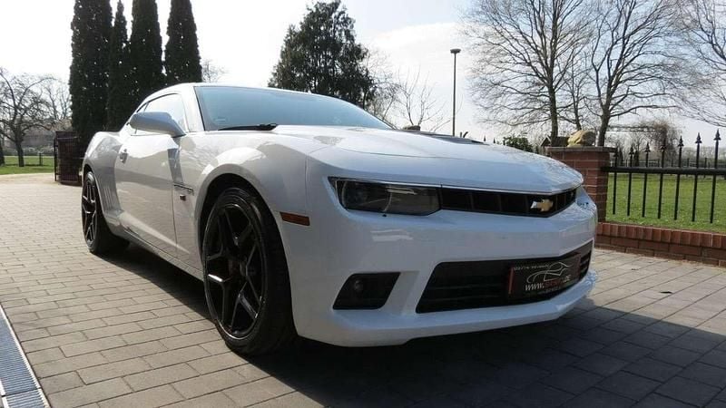 Gebraucht Chevrolet Camaro SS 405 PS (297 kW) 2015 Weiß Coupé