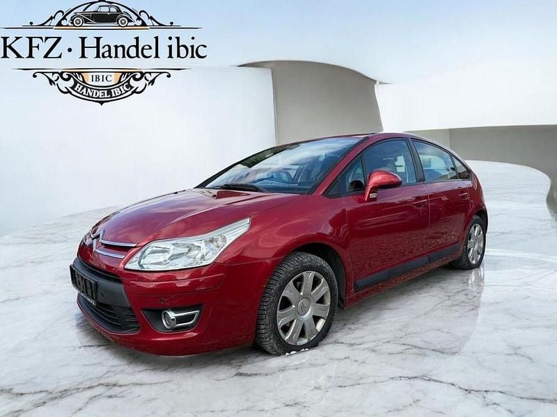 Rot Gebraucht 2009 Citroën C4 VTR Sport Limousine | 3.699 € (Fairer Preis) - Bild 1/4
