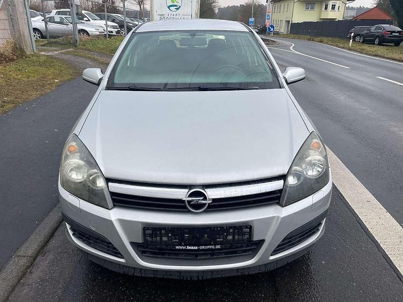 Gebraucht Opel Astra 90 PS (66 kW) 2006 Silber Limousine