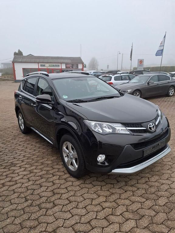 Gebraucht Toyota RAV4 Edition-S 150 PS (110 kW) 2015 Braun SUV