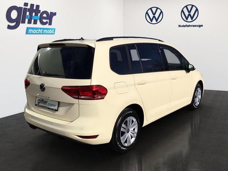 Neu VW Touran Edition 150 PS (110 kW) 2026 Beige Van / Kleinbus