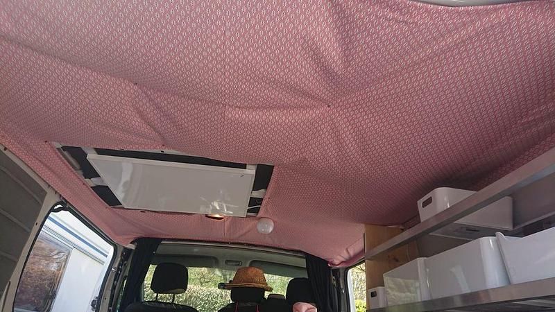 Gebraucht Opel Vivaro 82 PS (60 kW) 2003 Weiß Van / Kleinbus