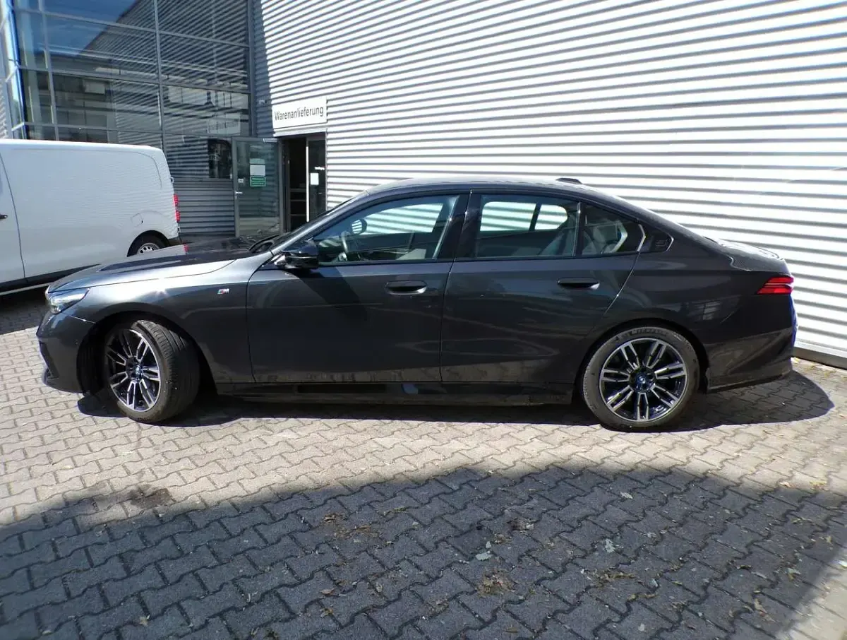 Gebraucht BMW i5 Performance 442 kW (601 PS) 2025 Grau Limousine