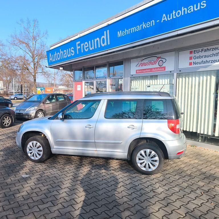 Gebraucht Skoda Yeti Ambition 160 PS (117 kW) 2015 Silber SUV