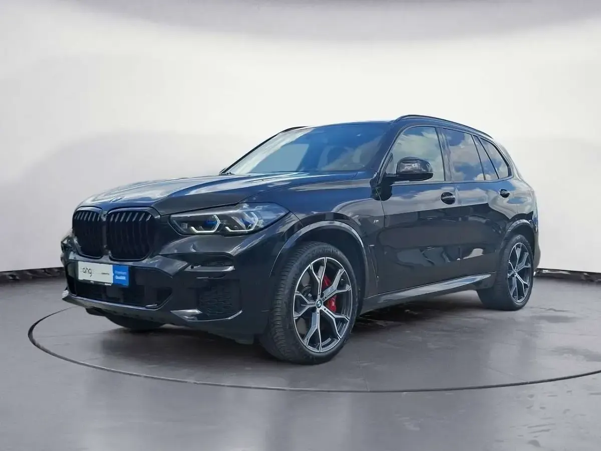 Gebraucht BMW X5 M 530 PS (389 kW) 2023 Black sapphire metallic SUV