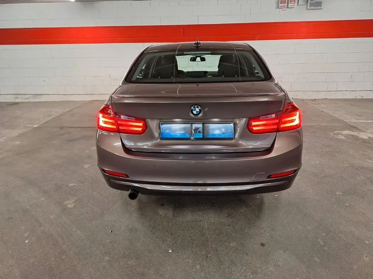 Gebraucht BMW 316 136 PS (100 kW) 2014 Braun Limousine