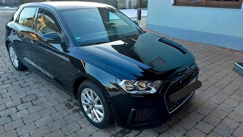 Gebraucht Audi A1 95 PS (69 kW) 2023 Schwarz SUV