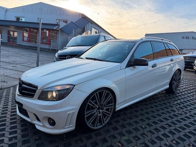 Gebraucht Mercedes C63 AMG AMG 457 PS (336 kW) 2009 Weiß Limousine