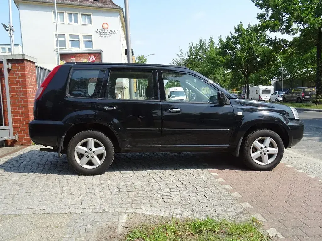 Gebraucht Nissan X-Trail Comfort 140 PS (102 kW) 2006 Schwarz SUV
