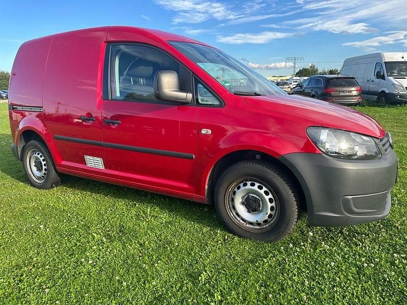 Gebraucht VW Caddy 109 PS (80 kW) 2015 Rot Van / Kleinbus