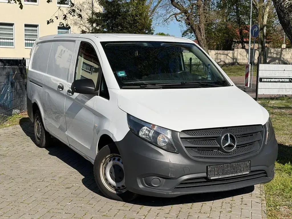 Gebraucht Mercedes Vito 88 PS (64 kW) 2018 Weiß Van