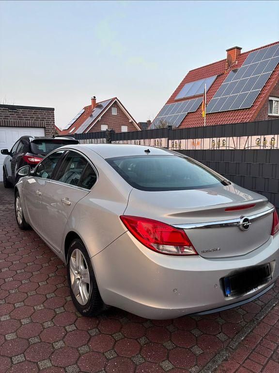Gebraucht Opel Insignia 140 PS (102 kW) 2009 Grau Limousine