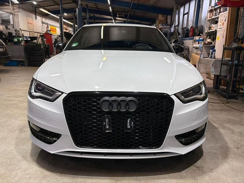 Używany Audi A3 S-Line 179 KM (131 kW) 2012 Biały Hatchback