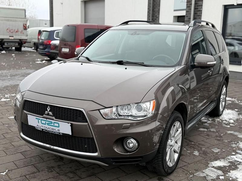 Gebraucht Mitsubishi Outlander Motion 156 PS (114 kW) 2012 Braun SUV
