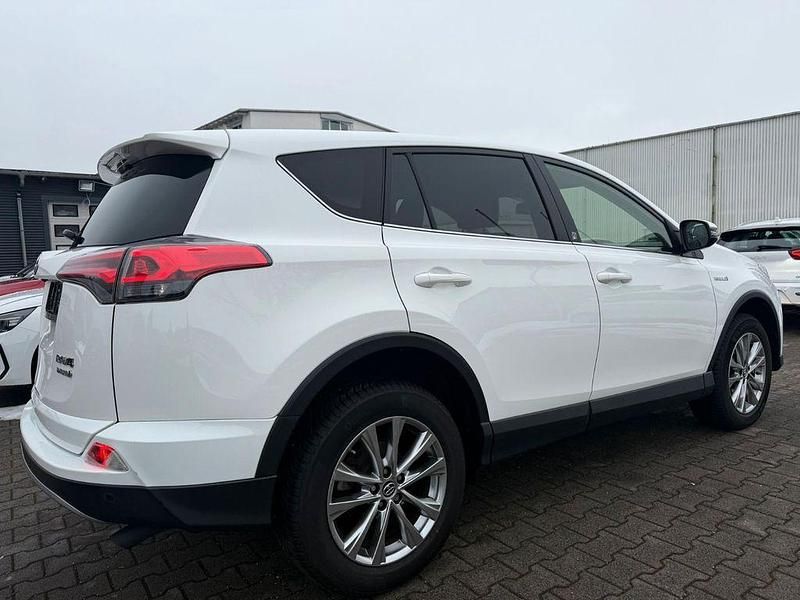 Gebraucht Toyota RAV4 Hybrid Team 197 PS (144 kW) 2018 Weiß SUV