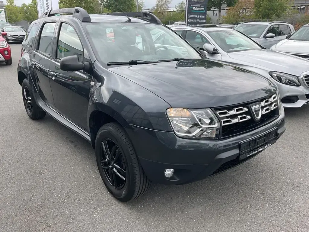 Gebraucht Dacia Duster Lauréate 125 PS (91 kW) 2014 Grau SUV