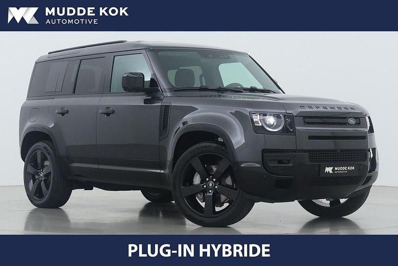 Grau Gebraucht 2025 Land Rover Defender SE Dynamic SUV | 90.900 € (Superpreis) - Bild 1/4