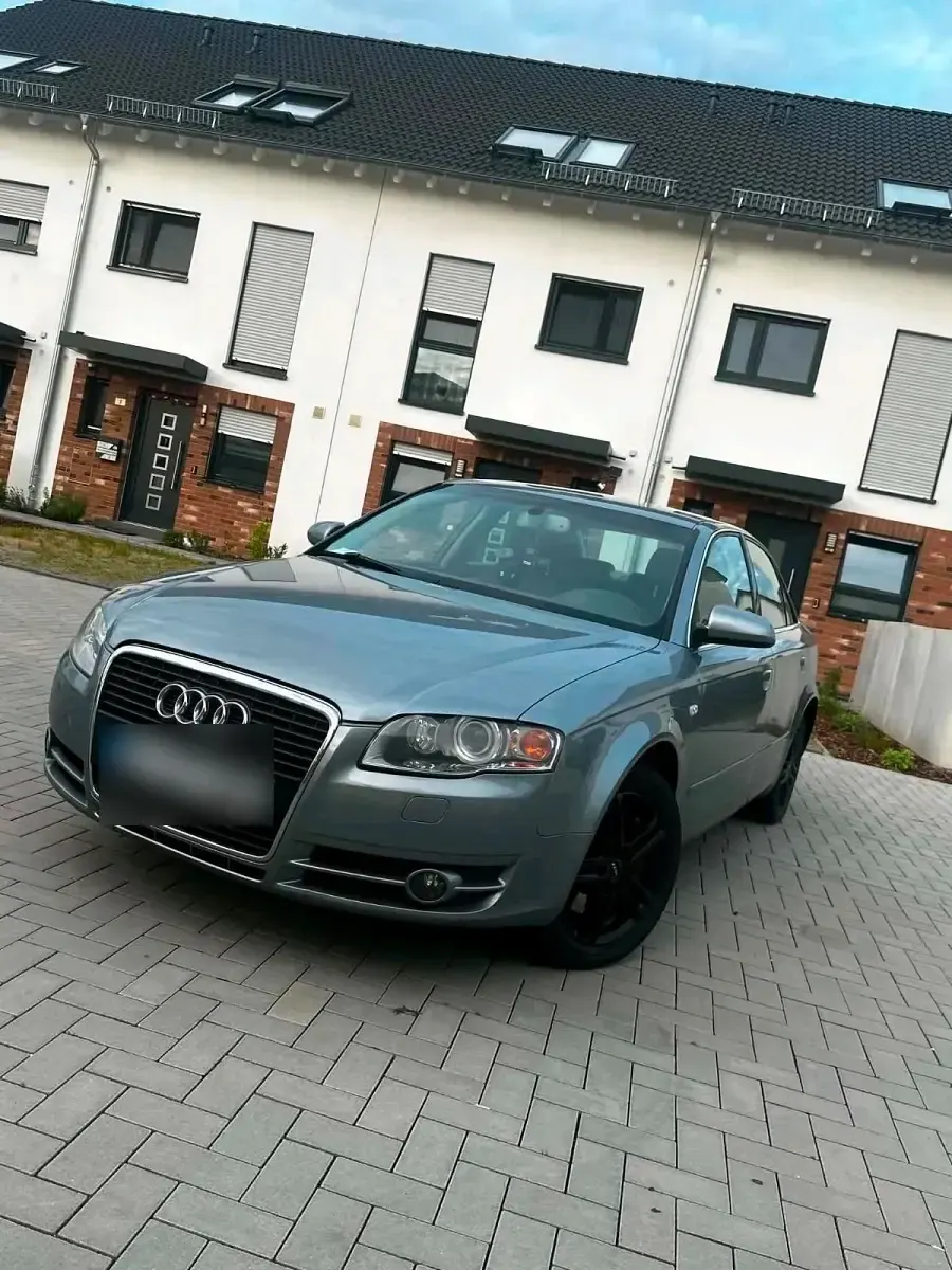 Gebraucht Audi A4 163 PS (119 kW) 2005 Grau Limousine