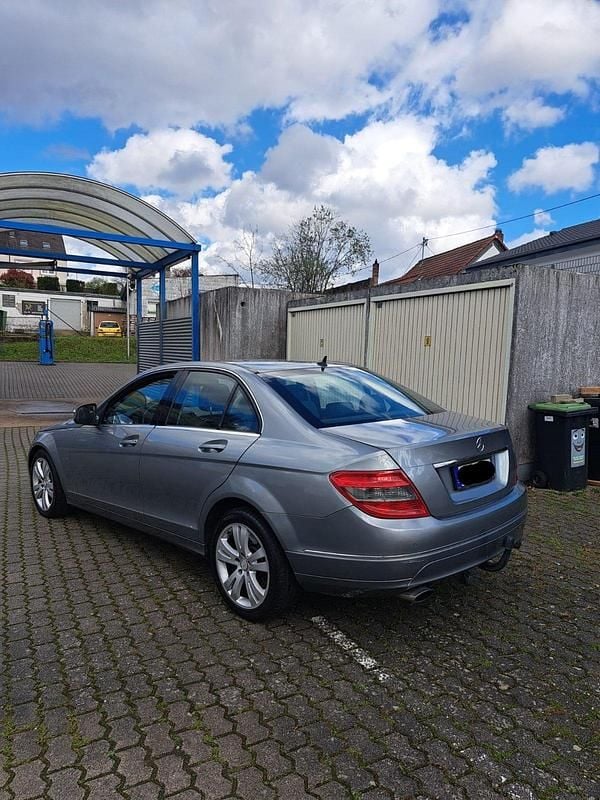 Gebraucht Mercedes C320 224 PS (164 kW) 2008 Grau Limousine
