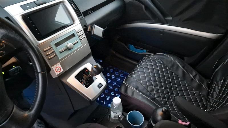 Gebraucht Toyota Corolla 101 PS (74 kW) 2006 Silber Kombi