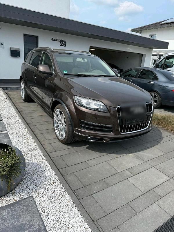 Braun Gebraucht 2009 Audi Q7 S-Line SUV | 8.999 € (Superpreis) - Bild 1/4