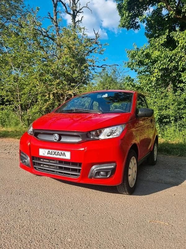 Rot Gebraucht 2022 Aixam Microcar Kleinwagen | 12.000 € (Fairer Preis) - Bild 1/4